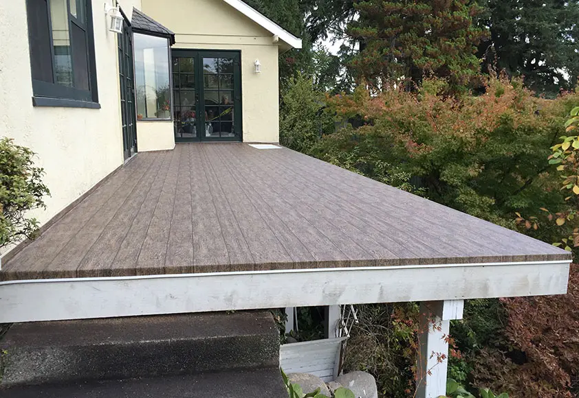 Deck-Renovation-and-Vinyl-cover-4
